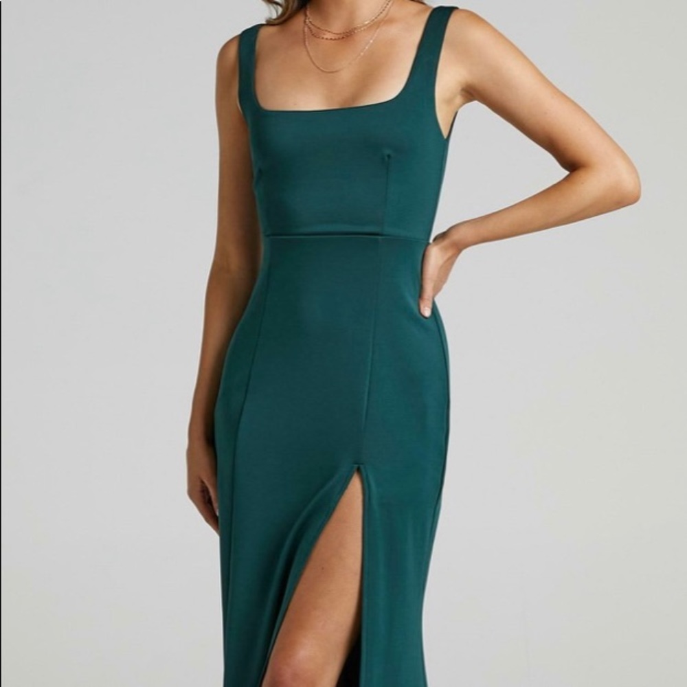 Emerald green maxi dress - size 4